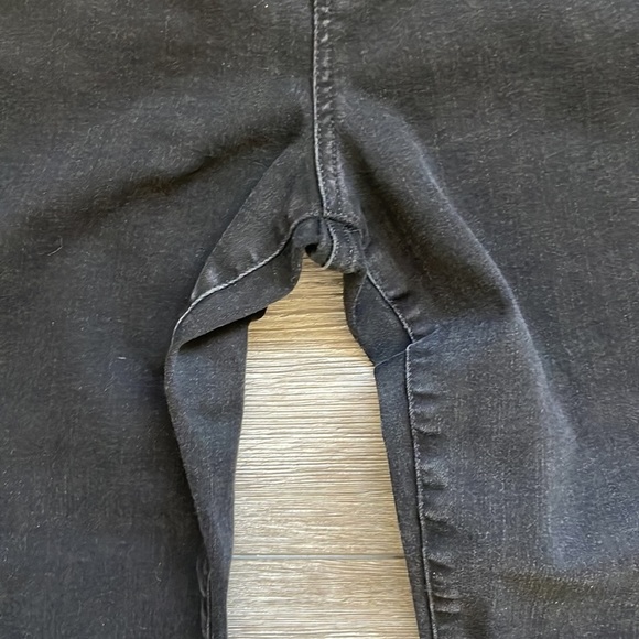 NYDJ | Marilyn Straight LiftTuck Slimming Zip Fly Black Jeans Size 14 - Picture 4 of 9